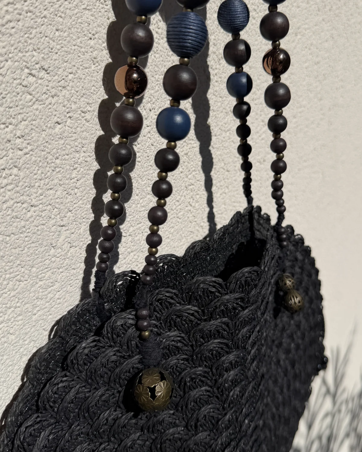 PEONI torebka okrągła boho czarny